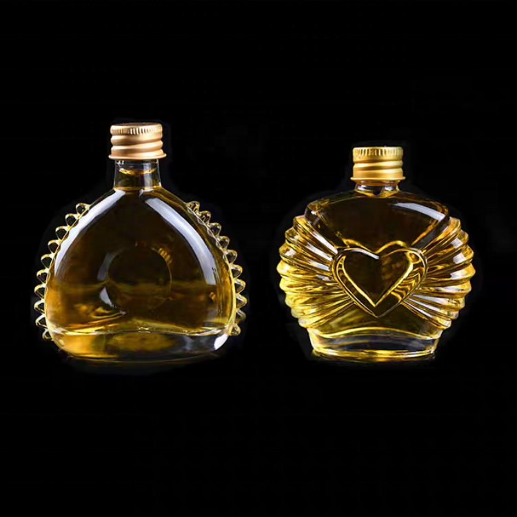 50ml Mini Glass Liquor Bottles with Lids Clear Small Wine Bottles for Alcohol Vodka Whiskey Hot Sauce Bottles