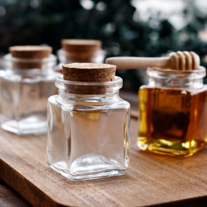 50ml 1.7 Oz Mini Square Glass Favor Jar With Cork Stopper Sea Salt Packing Jar
