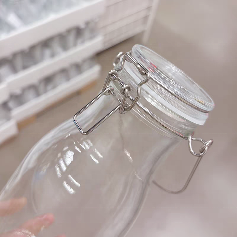 Luxury Swing Top Beverage/Milk Various Capacity Glass Bottle with Glass Flip Top Lids