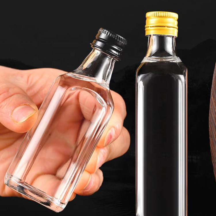 Wholesale clear Empty 100ml 300ml 500ml  Liquor Bottles Empty Vodka Sprits Glass Bottle Vodka Whisky Rum Tequlia Glass Bottle