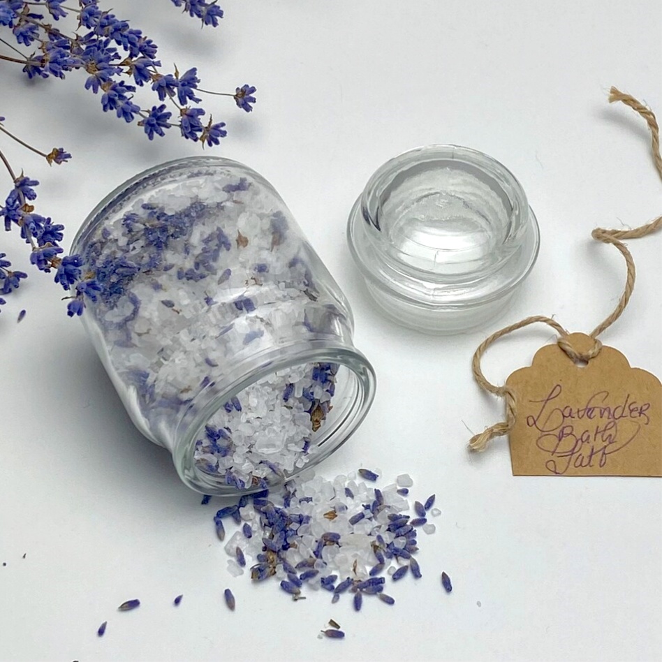 Hot Sales Clear Small Cylinder Modern Glass Candle Jar Food Storage Container Apothecary Bottles With Glass Bubble Lid