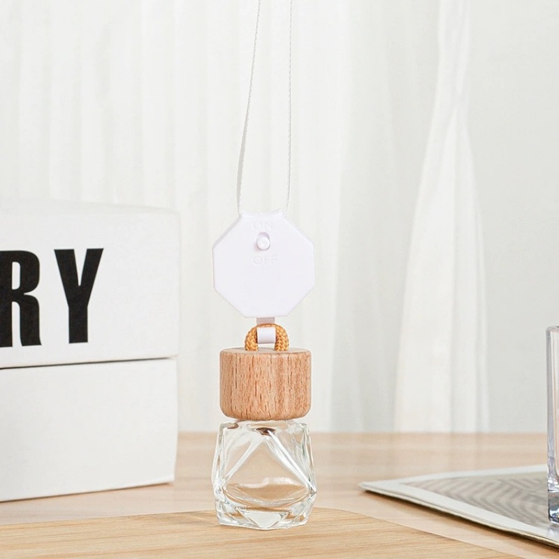 Manufacturers Direct Sales Easy Pull Car Hanging Decoration Aromatherapy Perfume Pendant Accessories Car Perfume Bottle