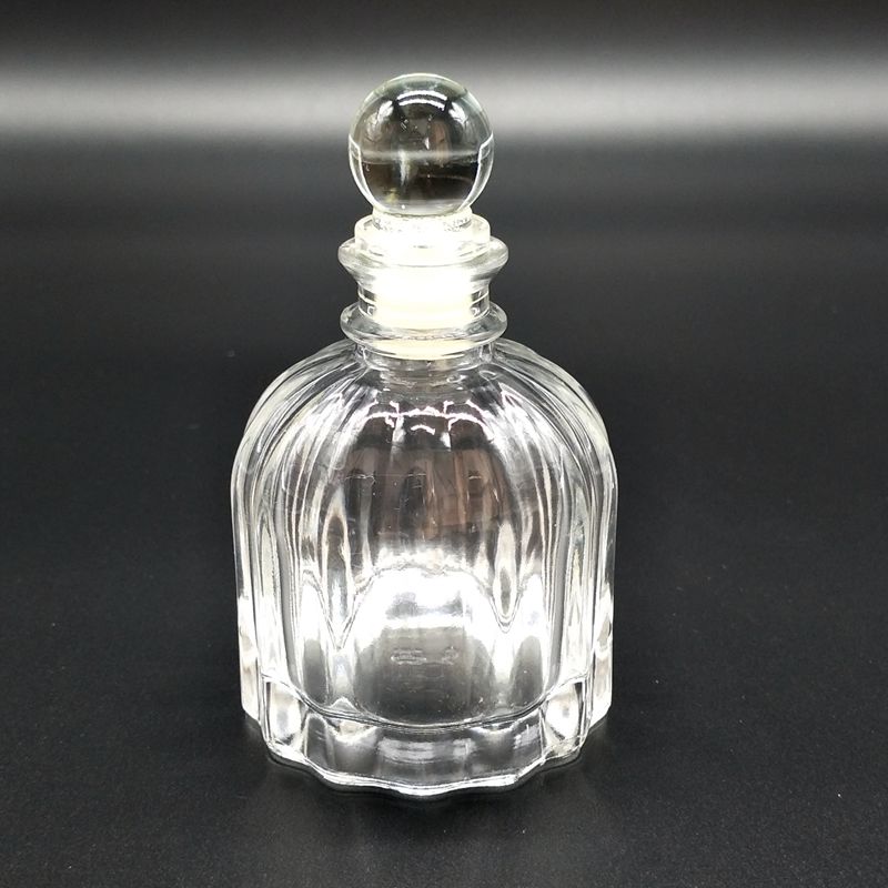 Wholesale Luxury Reed Diffuser Home Oil Fragrance Glass Jars Scented Candle Gift Set