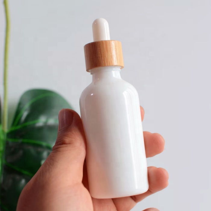 Hot Sale 5 10 15 20 30 50ml 100ml White Porcelain Essential Oil Glass Dropper Bottle  and Bamboo Lids and a Variety of Lids