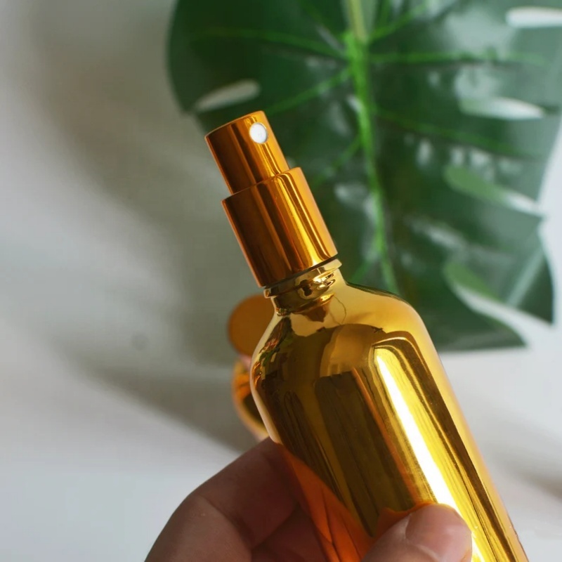 Wholesale Luxury Gold Coating Fine Mist Spray Bottle Glass Essential Oil Spray Bottle Perfume Fragrance Mister Home Room Spray