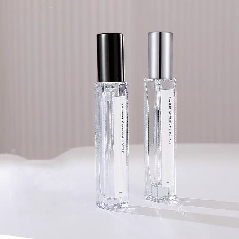 Hot Sale 5ml 10ml 30ml square Shape clear Frosted Room Spray Glass Perfume Bottle With Golden Spray Pump Cap