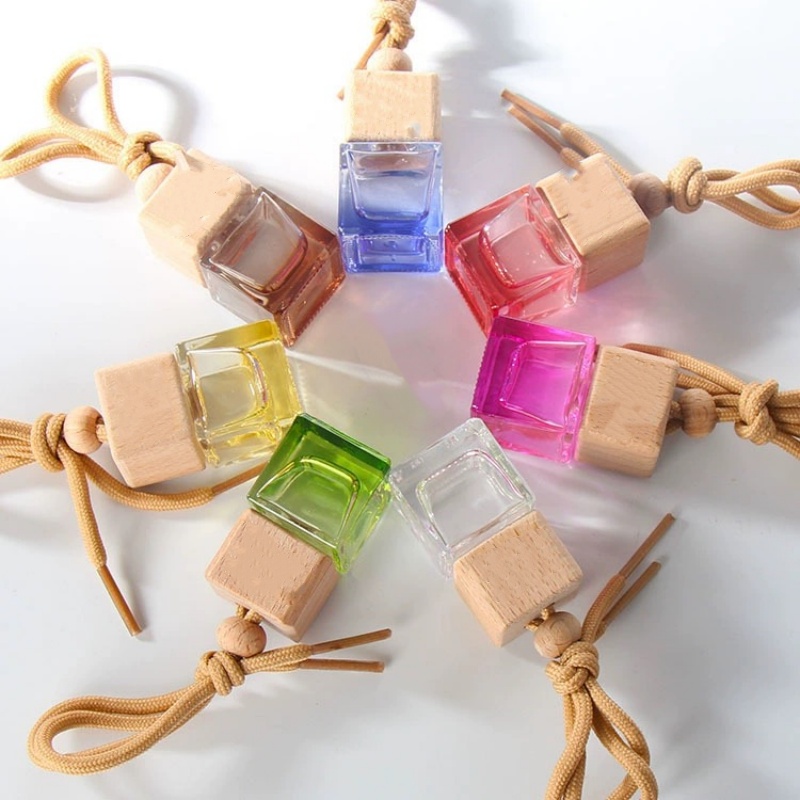 Spot Wholesale Car Pendant Aromatherapy Easy Pull Button Perfume Pendant Accessories Car Lanyard Perfume Bottle