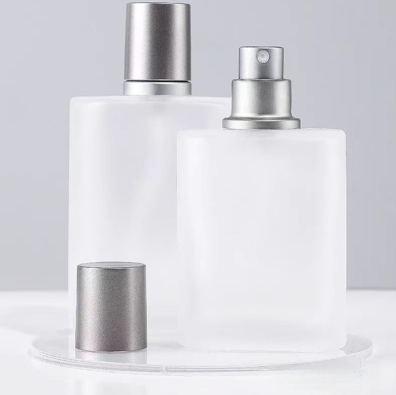 Wholesale Pump Sprayer Glass Bottle 30ml50ml100ml Flat Frosted Clear Glass Perfume Bottles With Metal Cap