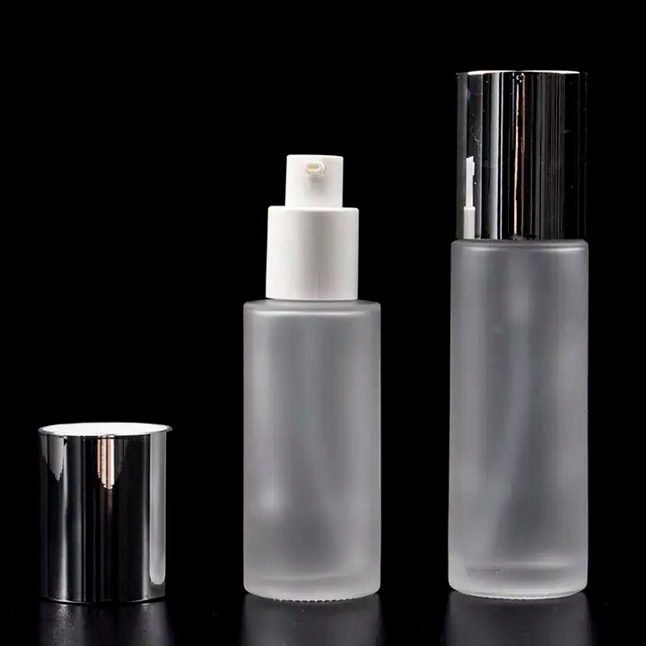 Luxury Frosted 30ml 50ml 80ml 100ml Glass Bottles With Bamboo Lid for Cosmetics 50ml 80ml 100ml Lotion Pump Bottle