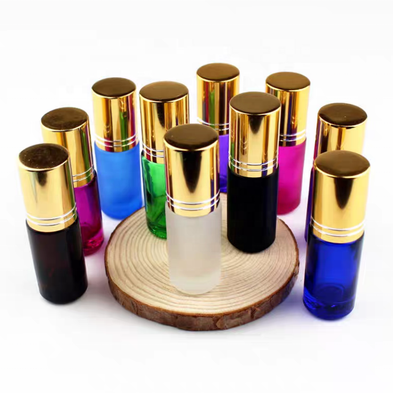 Green Glass Roll-On Bottle with White/Black Cap 10ml Essential Oil for Skin Care for Cosmetics Serums