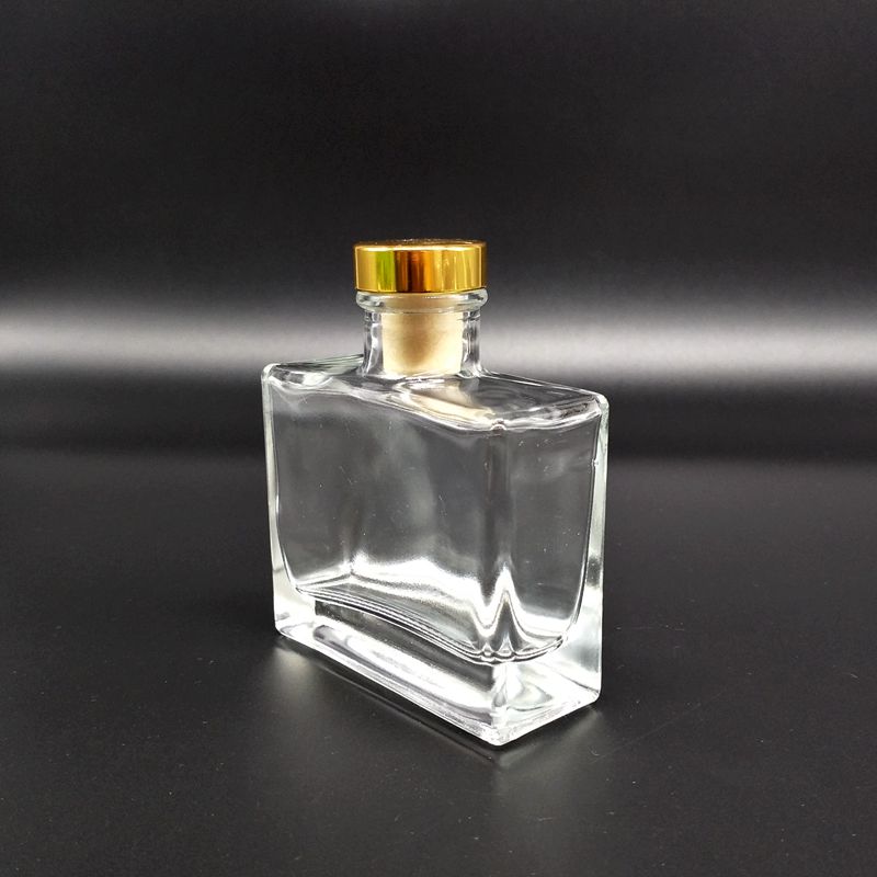 Perfume Bottle Luxury Round Diffuser Bottle 50ml 100ml 200ml Clear square Reed Glass Diffuser Bottles