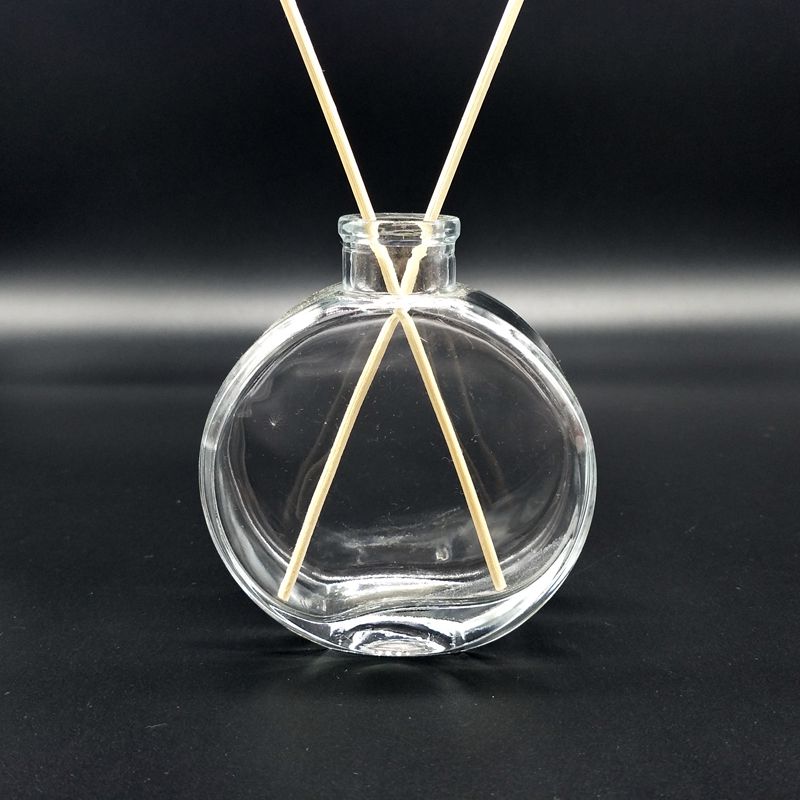 Hot Sale Empty Round Aroma Reed Diffuser Bottle 200ml Capacity in Black or Clear Aluminum Cap Material for Oil Packaging