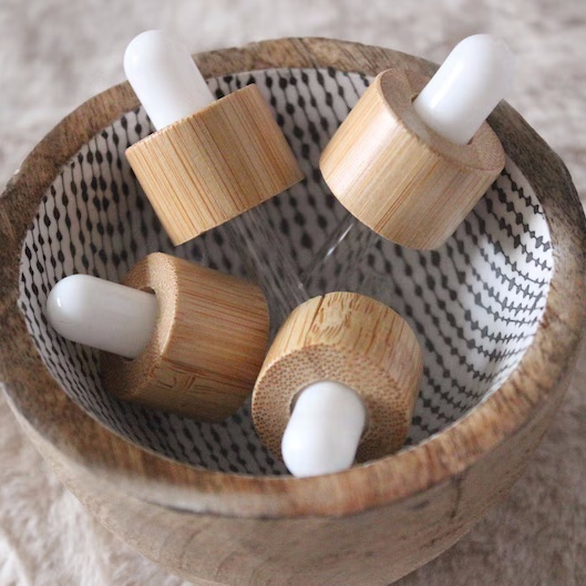 5ml 10ml 15ml 20ml 30ml 50ml 100ml White Porcelain Glass Essential Oil Bottle With Bamboo Dropper Cap for Oil Gb-666s