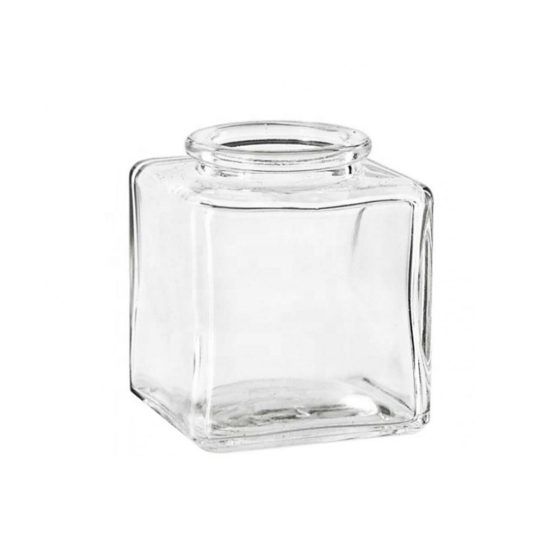 Wholesale Exquisite Saffron Thread Spice Packaging Square 50g 100g Glass Bottle With Moisture-proof Cork Stopper
