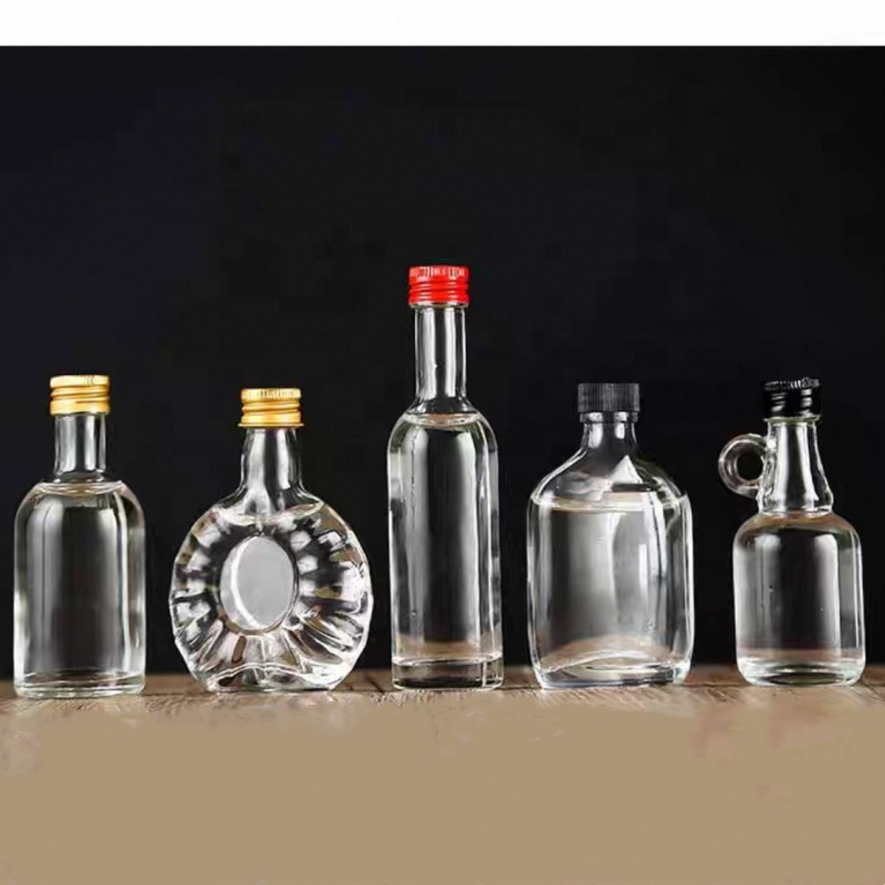 Wholesale clear Empty 100ml 300ml 500ml  Liquor Bottles Empty Vodka Sprits Glass Bottle Vodka Whisky Rum Tequlia Glass Bottle