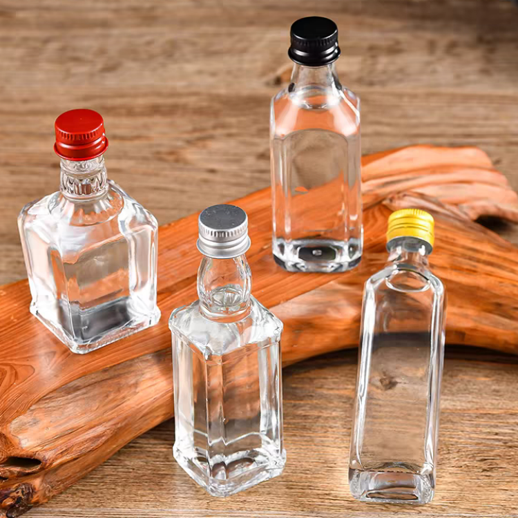 Empty Vodka Sprits Manufacturer 50ml 100ml 200ml 250ml Glass Bottles for Maple Syrup