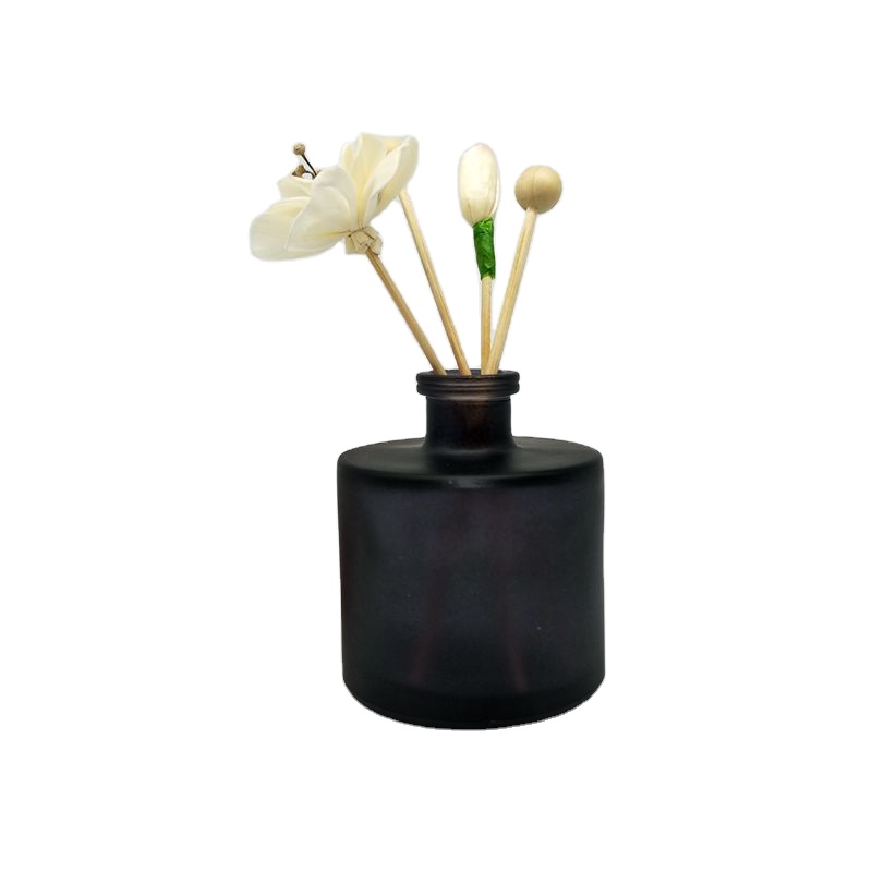 Wholesale 200ml Matte Clear Diffusion Glass Bottles Square Round Home Decoration Fragrance Reed Diffuser Rattan Oils Packaging
