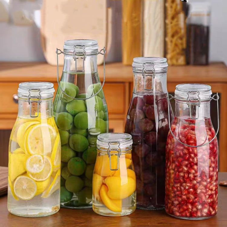Large Swing Top Glass Storage Bottles 1000ml 2000ml Juice Milk Beverage Glass Bottles With Clip Clamp Lid