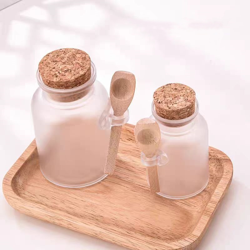 Hot Sale High Quality 100ML 200ml 300ML Frosted Clear B-ath Salt Bottle Cosmetic Skin Care Packaging Jar  With Wooden Spoon