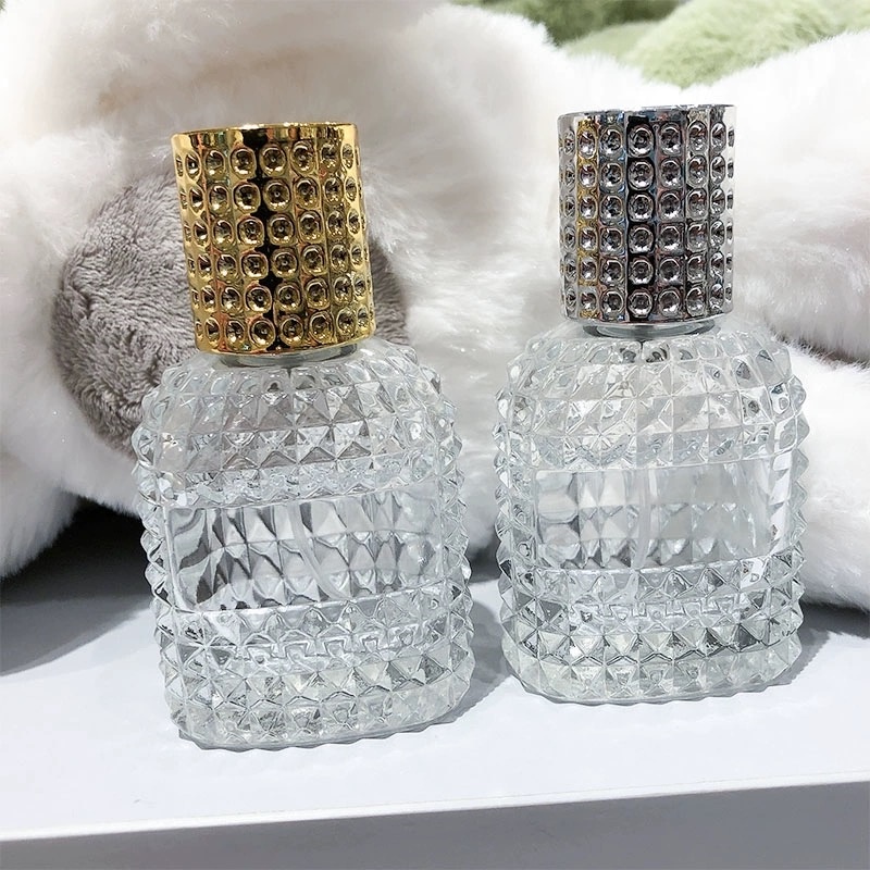 High Quality 30ml 50ml Portable Glass Perfume Bottle Pineapple Shaped Perfume Bottle With Aluminium Silver Cap